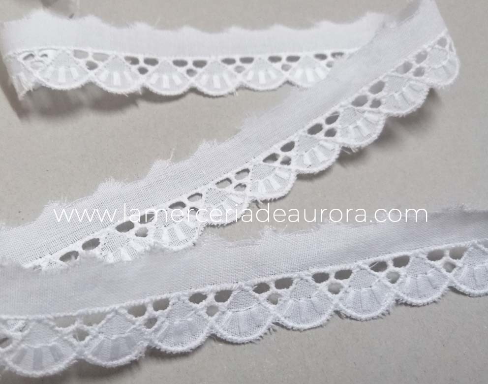 Puntilla de batista bordada (2,5 cms) Diana